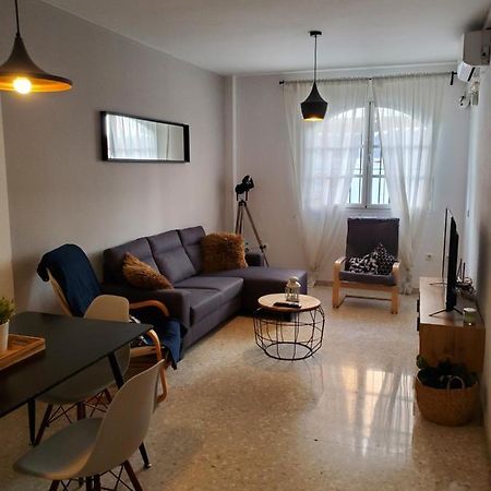 Апартаменты Apartamento Con Parking Gratis En El Centro De Малага Экстерьер фото