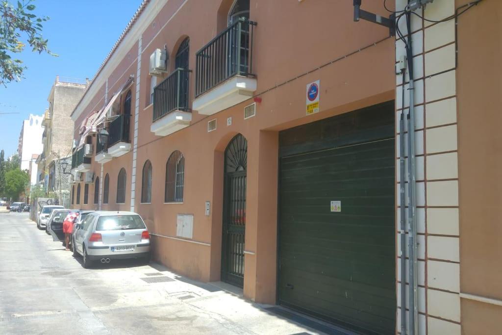Апартаменты Apartamento Con Parking Gratis En El Centro De Малага Экстерьер фото