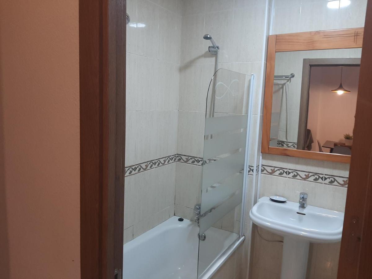 Апартаменты Apartamento Con Parking Gratis En El Centro De Малага Экстерьер фото