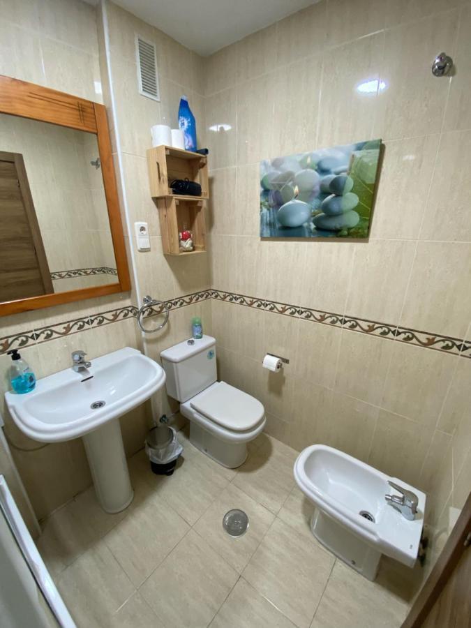 Апартаменты Apartamento Con Parking Gratis En El Centro De Малага Экстерьер фото