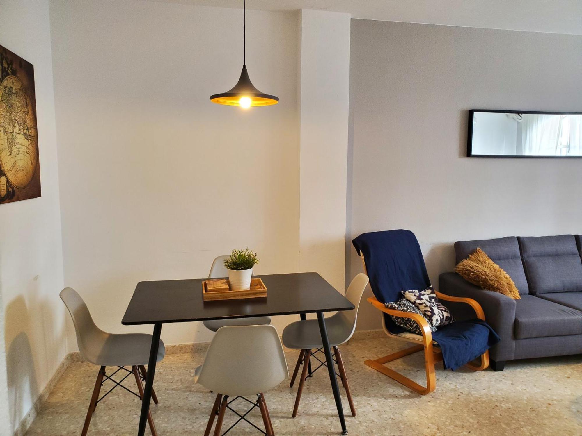 Апартаменты Apartamento Con Parking Gratis En El Centro De Малага Экстерьер фото