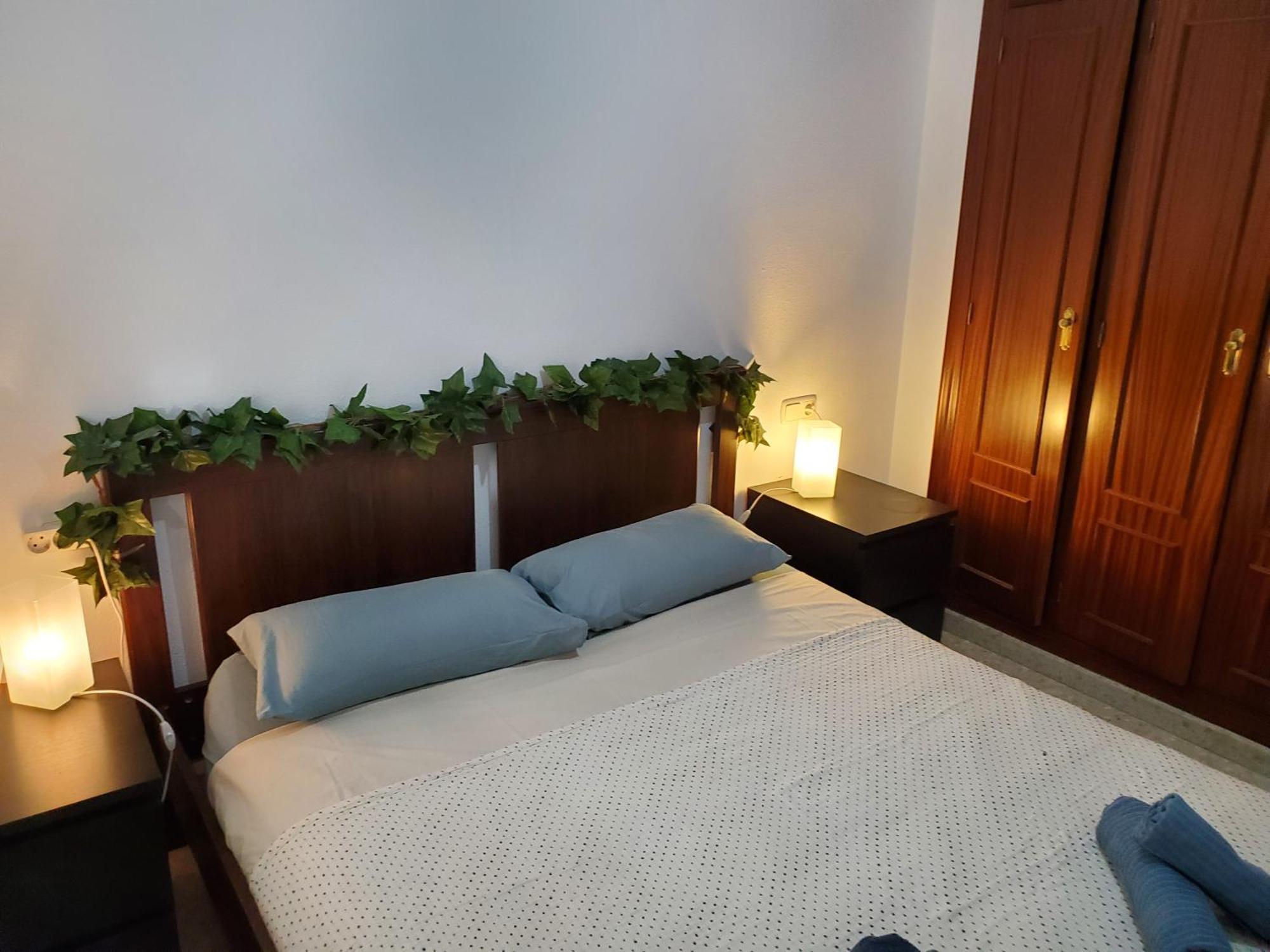 Апартаменты Apartamento Con Parking Gratis En El Centro De Малага Экстерьер фото