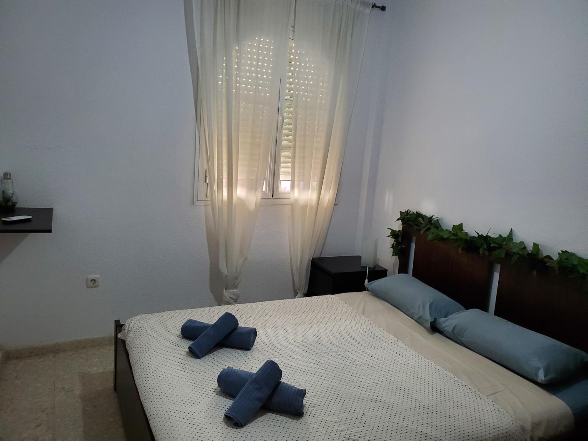 Апартаменты Apartamento Con Parking Gratis En El Centro De Малага Экстерьер фото