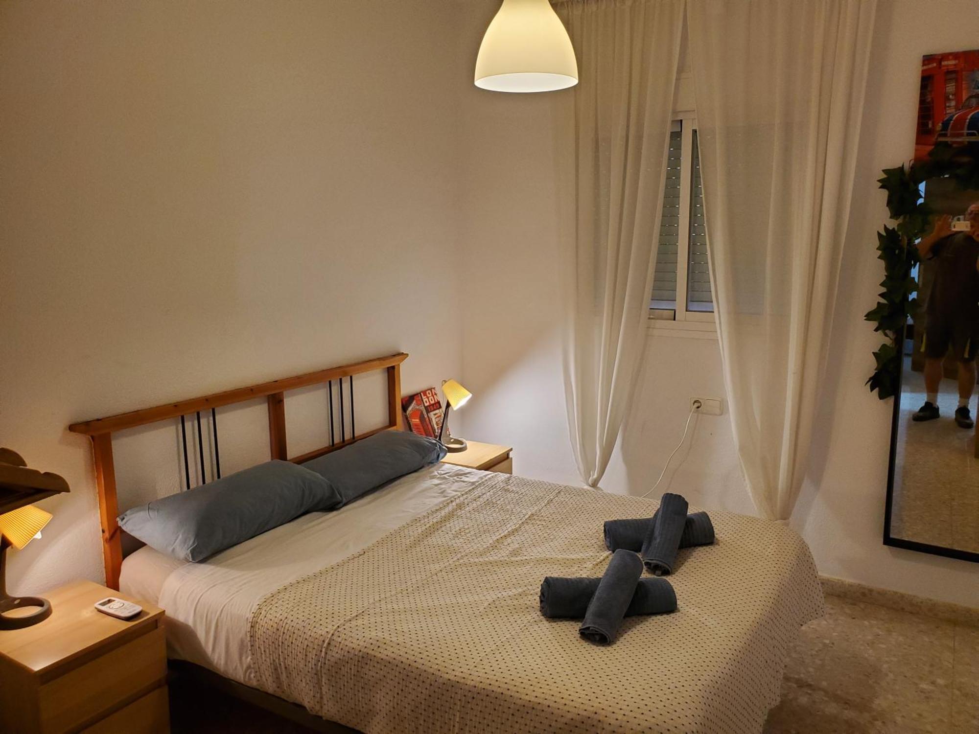 Апартаменты Apartamento Con Parking Gratis En El Centro De Малага Экстерьер фото